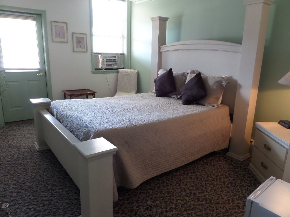 Stone Waters Inn Bellaire Dış mekan fotoğraf