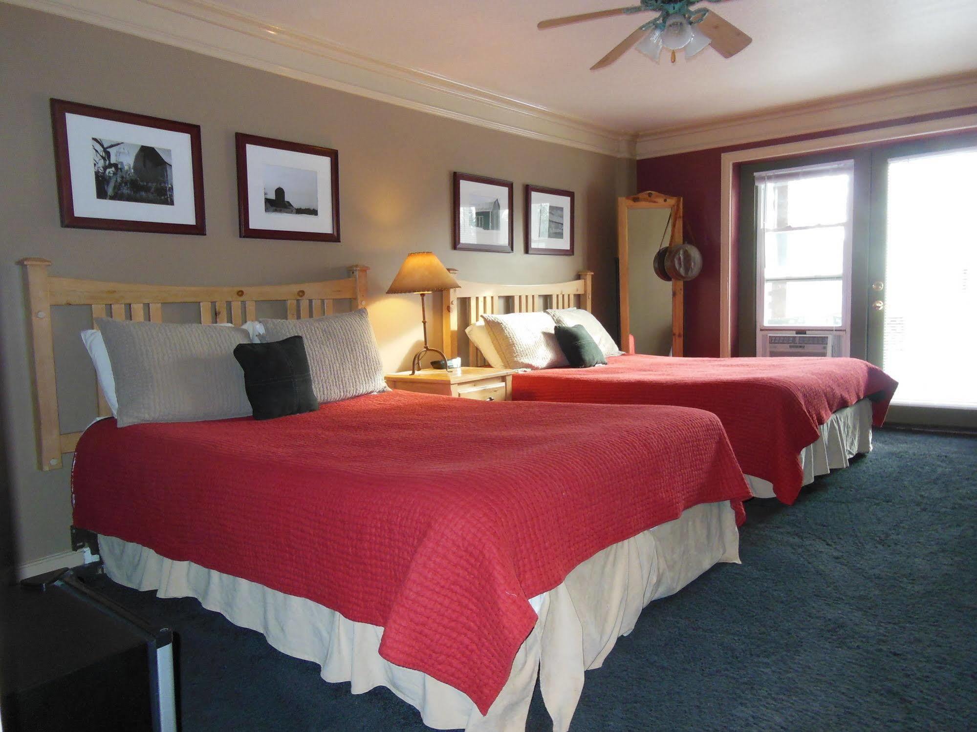 Stone Waters Inn Bellaire Dış mekan fotoğraf