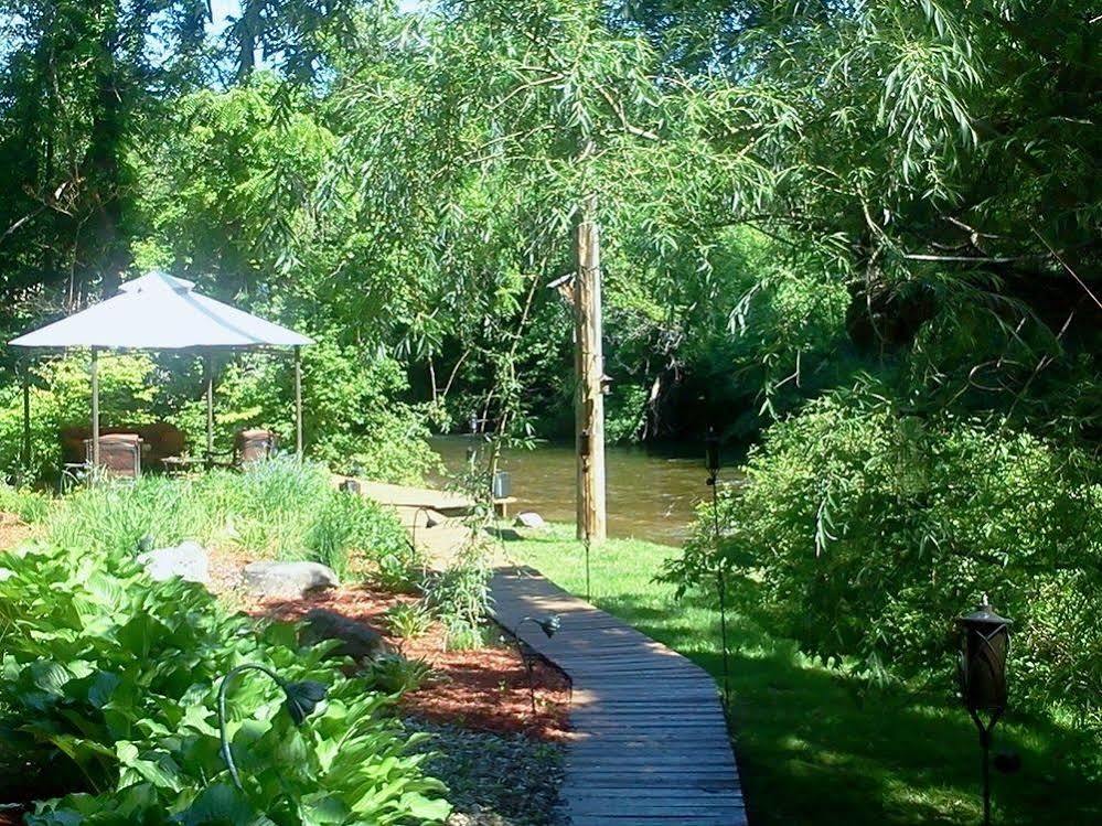 Stone Waters Inn Bellaire Dış mekan fotoğraf